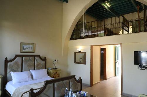 Μια τηλεόραση ή/και κέντρο ψυχαγωγίας στο Deir Al Oumara