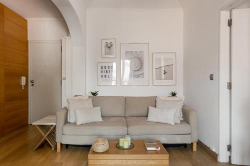 Stylish Hideaway in Heart of Cascais