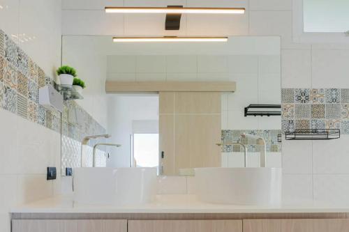 Foto sihtkohas Ban Khlong Mae Nam asuva majutusasutuse Luxurious 3br Villa Malina Sea & Jungle Views galeriist