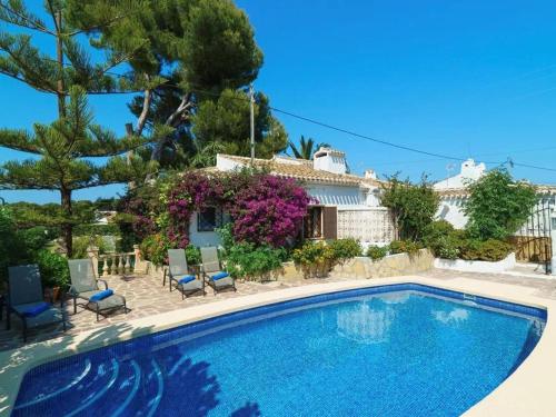 Charmante villa à Javea avec piscine privée et climatisation, proche plage