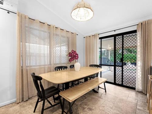 Fotografie z fotogalerie ubytování Pantai Indah Cottage v destinaci Urangan