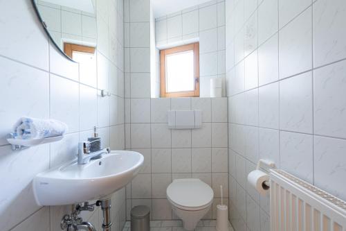 Koupelna v ubytování Landhaus Beate