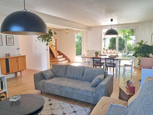 Loue maison 10 couchages à La Rochelle avec jardin, proche plage