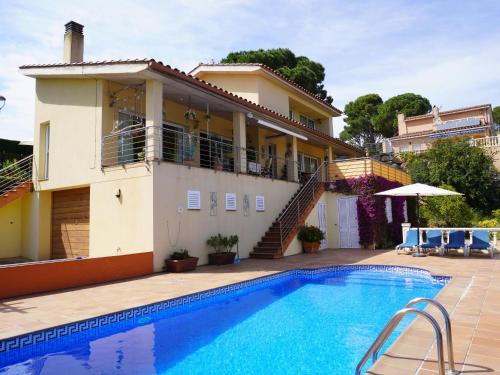 Villa avec Piscine Privée et Air Con - 4 km Plage