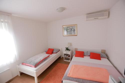 Rooms Butković