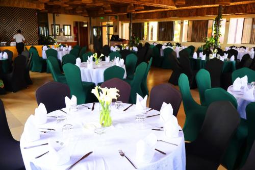 Restaurace v ubytování Urban Park Suites Hotel