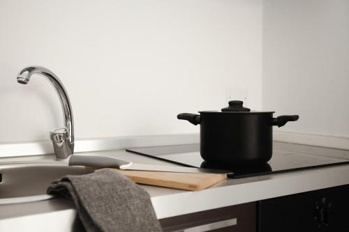 Just Urban Stays - Modern Studio Apartment Navigli - Metro M2