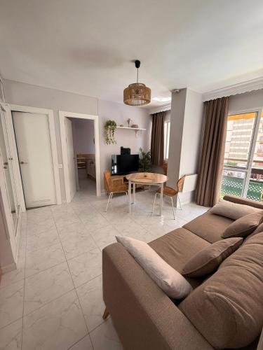 Beach Home - Apartamento con vistas al mar en Benalmadena