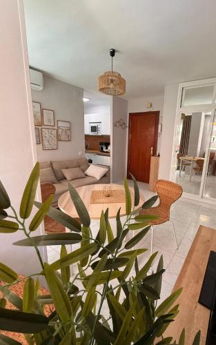 Beach Home - Apartamento con vistas al mar en Benalmadena