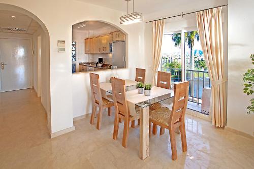 Luxury apartment residence La Joya - near to the sea