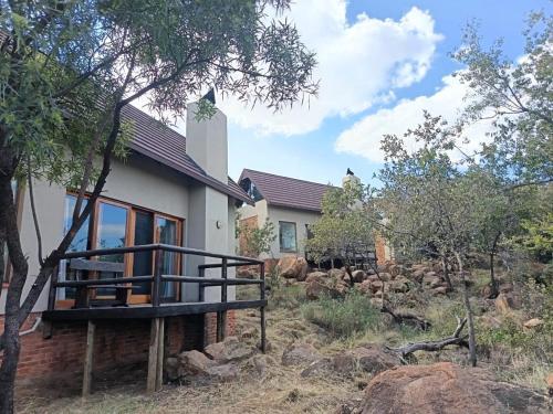 Κήπος έξω από το Eclectic Safari Lodge