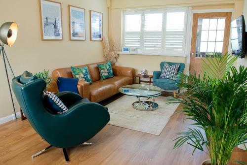 Gallery image of BOURNECOAST - Family holiday home in Mudeford- 8523 in Mudeford