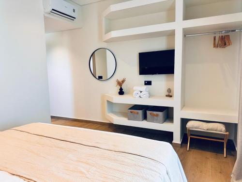 Кровать или кровати в номере Cantouni Villa, Luxury 5BR Retreat with Pool & Jacuzzi Near Town by Villa Mana Gers