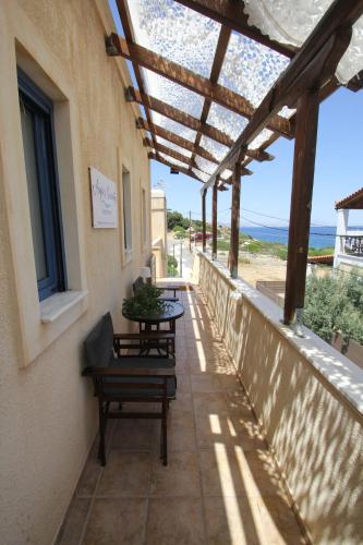 Μπαλκόνι ή βεράντα στο Angie's Serenity Apartment