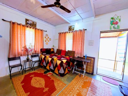 Χώρος καθιστικού στο NeelMohar Bellevue 8