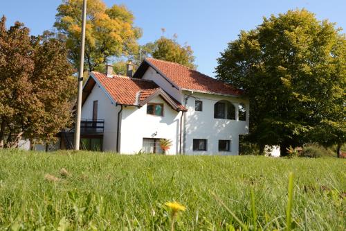 Budova, kde se prázdninový dům nachází