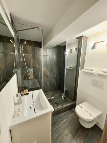 Siena Hotelにあるバスルーム