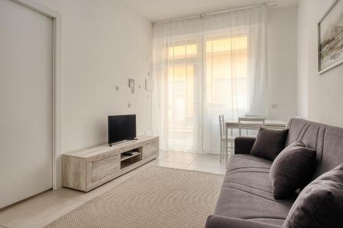 Just Urban Stays - Modern 1-BR Apartment Navigli - Metro M2