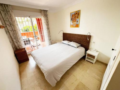 2 Bedroom Apartment with Spacious Terrace