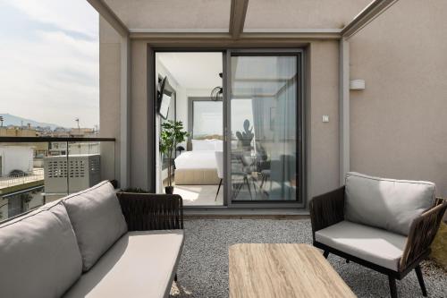 Skyline Horizon Luxury Apartment with Stunning Terrace by BiNoBi!