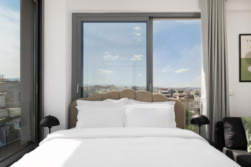 Skyline Horizon Luxury Apartment with Stunning Terrace by BiNoBi!