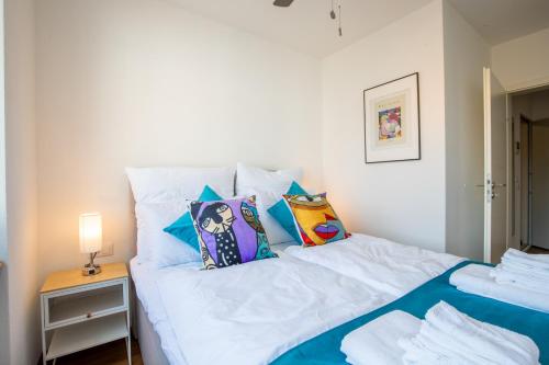 Modern Apartment with Balcony near SBB - Special TRIO PICASSO 33 Apartment, Basel, up to 6 guests
