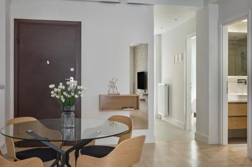 Athens Glow 2bd Apt in Ilisia