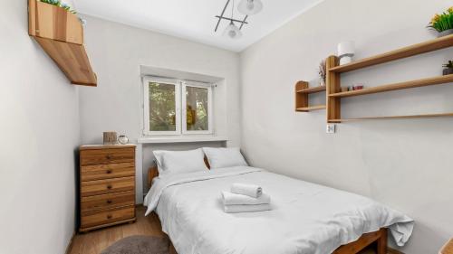 Grzegórzki Comfort Apartment by BookingHost