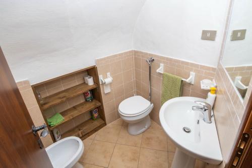 Ένα μπάνιο στο Chalet Ambiez - Dolomites Chalet for Total Relaxation