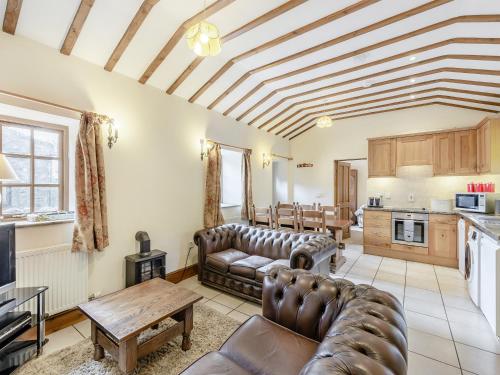 Dapur atau dapur kecil di Grisedale Stables Cottage