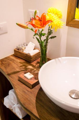 Un baño de Hotel Noga