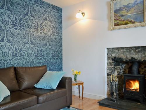 Photo de la galerie de l'établissement Loch Shore Cottage, à Dornie