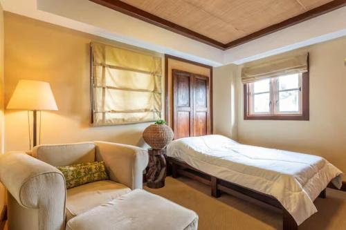 Postel nebo postele na pokoji v ubytování Serene Escape in Tagaytay Highlands