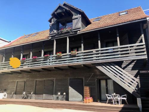 Imagen de la galería de Kuninga Holiday Apartment, en Pärnu