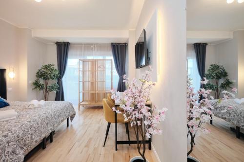 Colosseum at 18 Min by Metro Bright and Cozy Room - Free Parking Pool Access - AC and WiFi