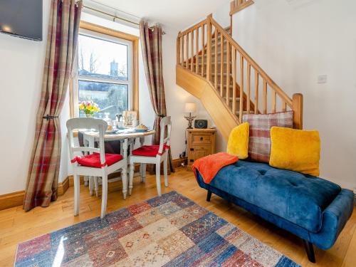 Ruang duduk di Ardlevale Cottage