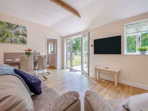 TV a/nebo společenská místnost v ubytování Maplewood - Uk49987