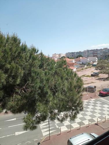 studio à 50 m de la plage , idéal pour 2, avec parking 2NOUMÉA35