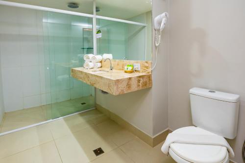 Ванная комната в El Aram Beach & Convention