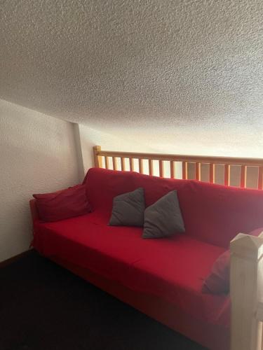 Appartement pour 6 personnes au pied des pistes au calme aux Menuires les Asters