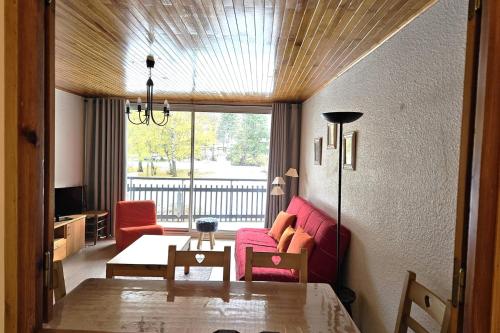 Apartment with balcony just next to ski slope