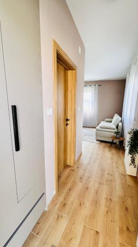 Postel nebo postele na pokoji v ubytování Apartments Boljević