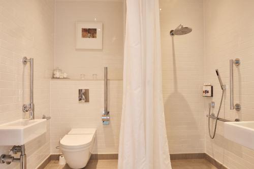 Ένα μπάνιο στο Harbour Hotel & Spa Salcombe