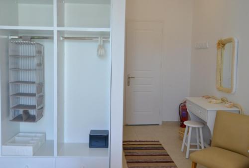 Bilik mandi di Heliotropio Studios & Apartments