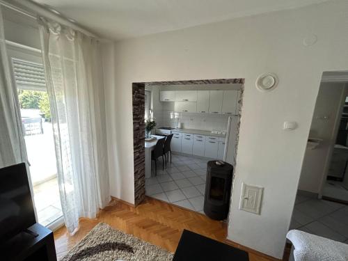 Μια τηλεόραση ή/και κέντρο ψυχαγωγίας στο Apartman Papac