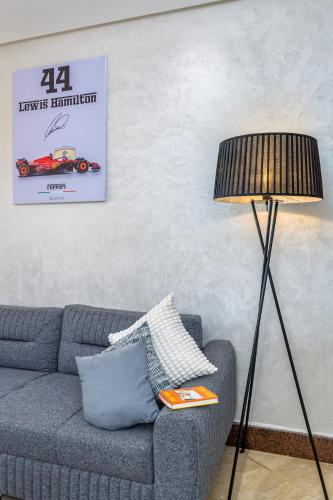 Posezení v ubytování Condo in Gueliz inspired by motorsports