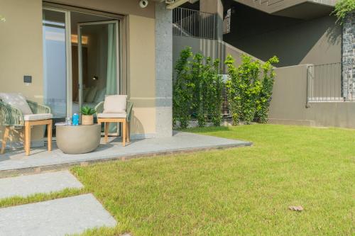 Κήπος έξω από το PureView Luxury - with breakfast & pool by Rent All Como