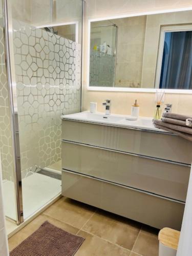 Logement entier 2 personnes proche palais Longchamp