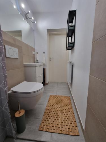 Bilik mandi di Villa Corina in MELK! Zentrumnah!