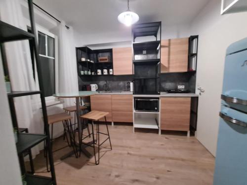 Dapur atau dapur kecil di Villa Corina in MELK! Zentrumnah!